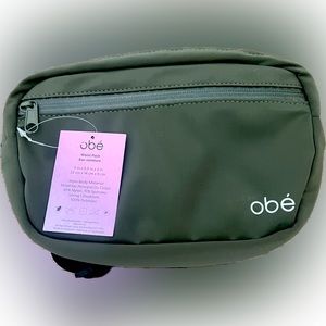 Obé Waist Pack in Hunter Green NWT